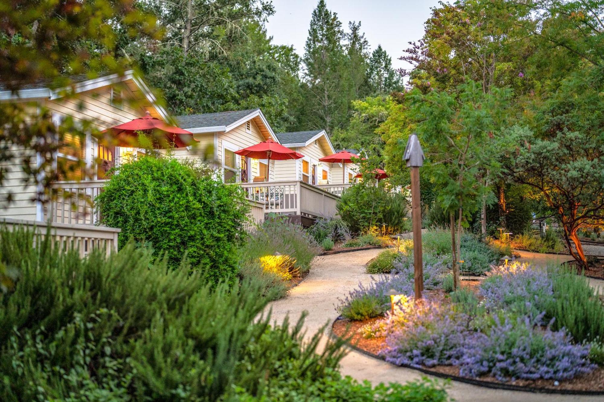 Aurora Park Cottages Калистога Екстериор снимка
